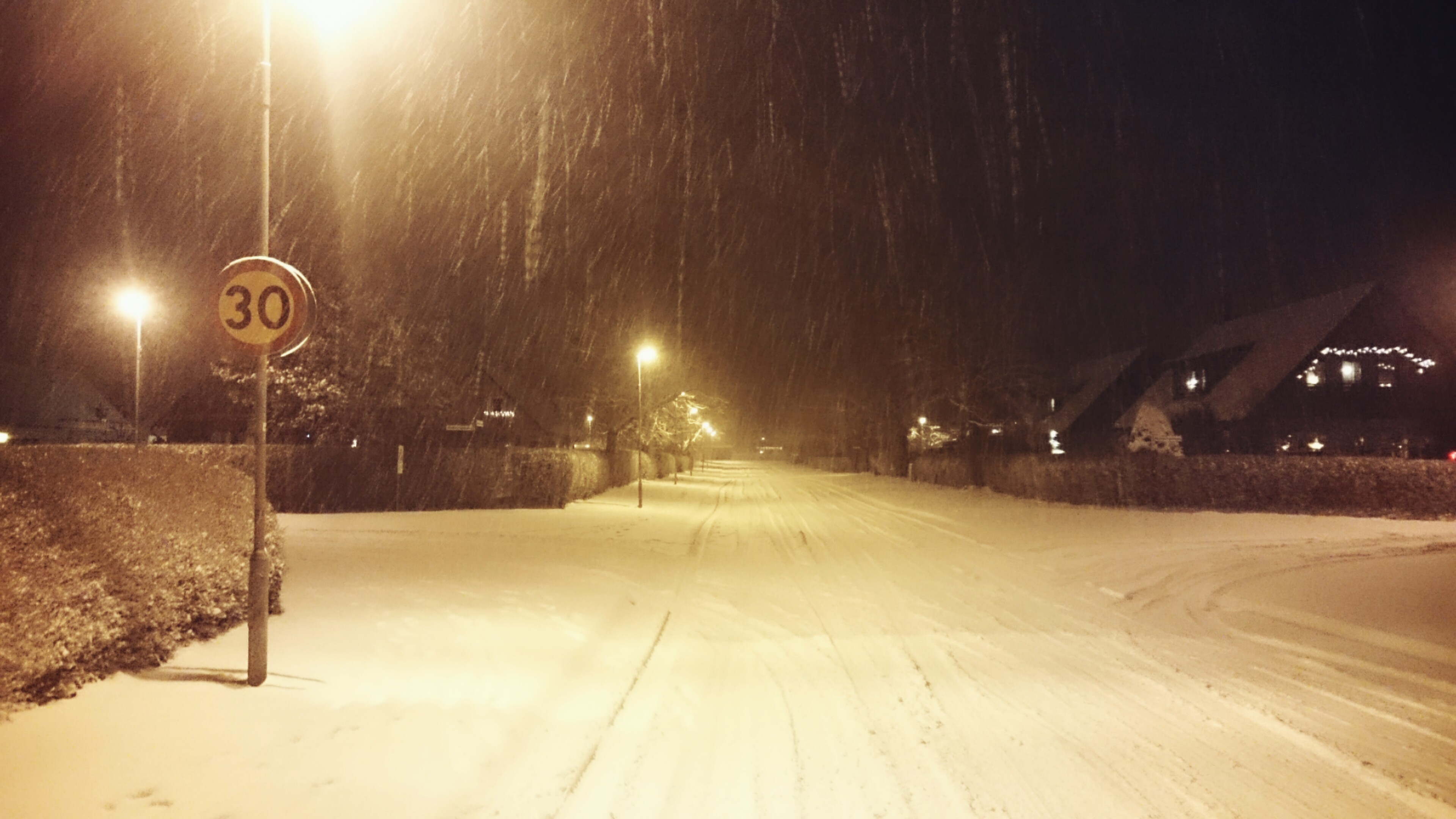 picsart_01-04-09-27-33