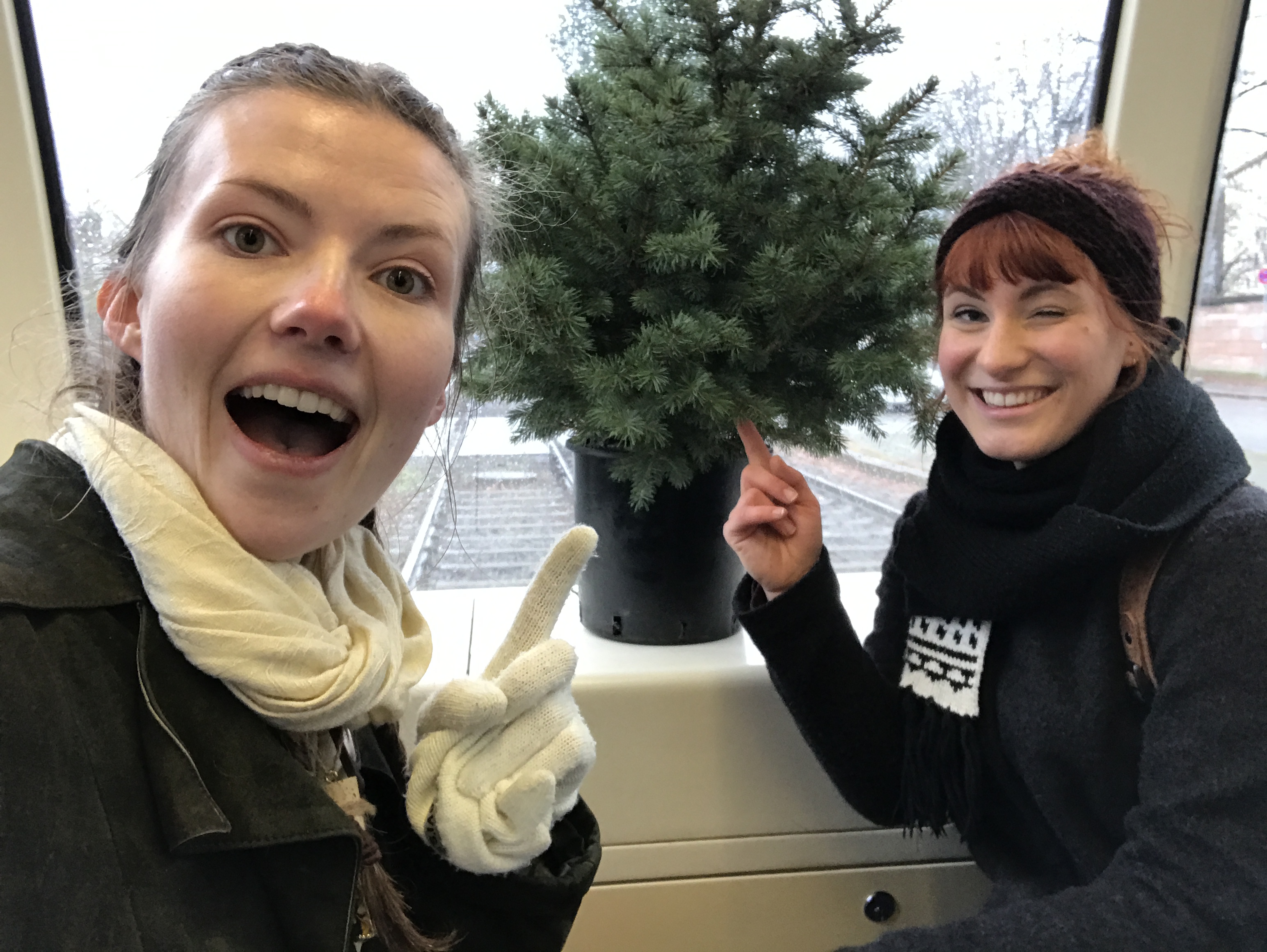 C643B907-FDDB-4EF8-9660-04AD80BCD0E8